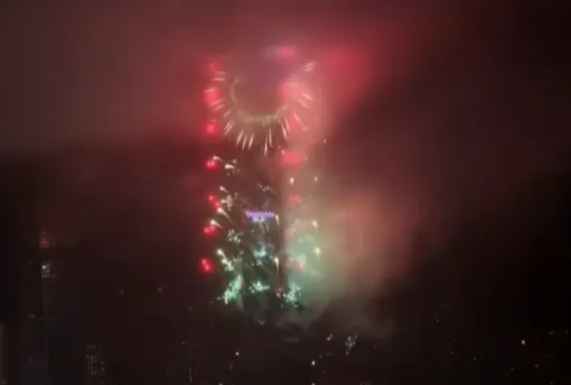 受下雨影響，101跨年煙火只見煙霧一片。（圖／台北市觀傳局提供）