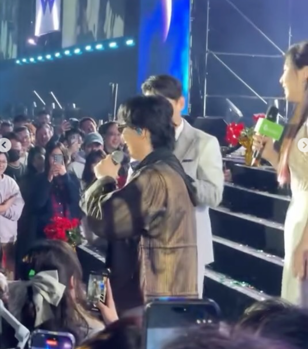 蔡尚樺要扶蕭煌奇卻自己跌倒。(圖/翻攝蔡尚樺IG)