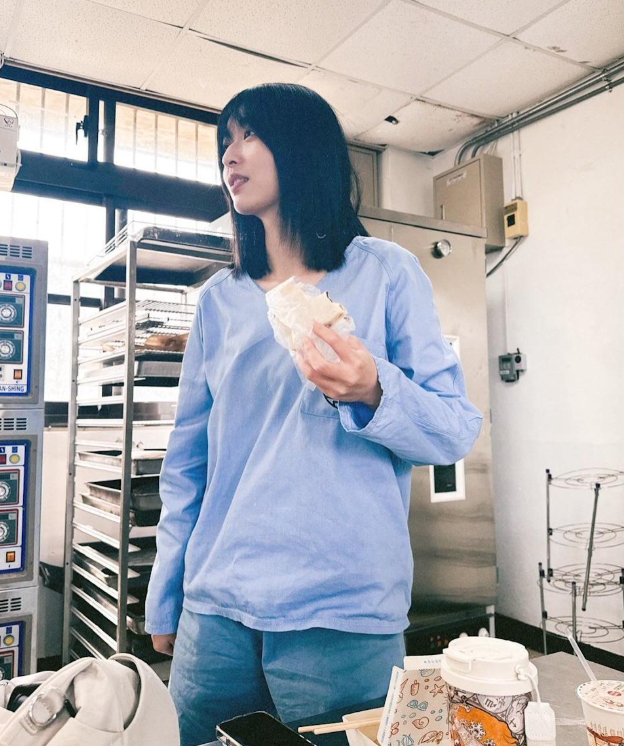 《陽光女子合唱團》「隱藏版正妹」，是演員晨亦甯。（圖／翻攝317centuryI G）