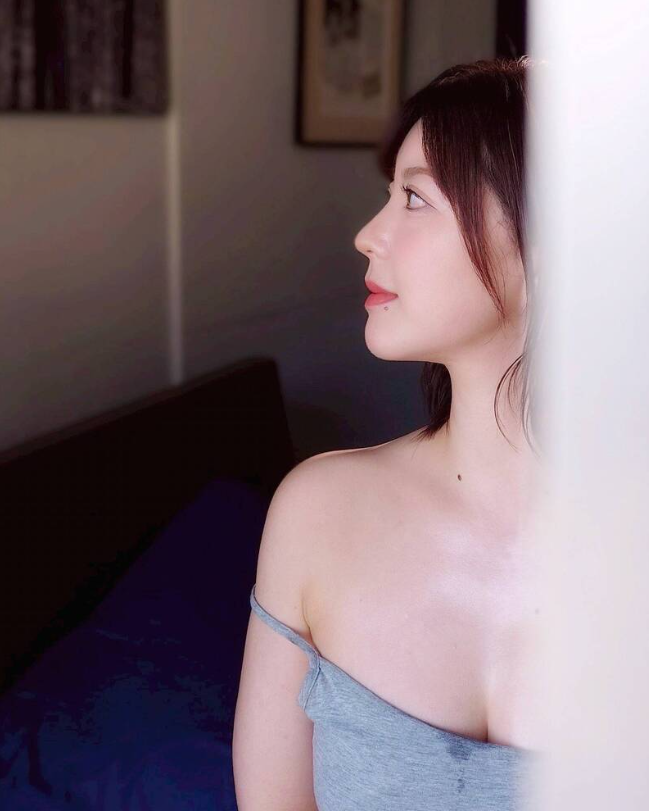 三浦奈奈被封為AV界2026上半年頂級新秀。(圖/翻攝X)