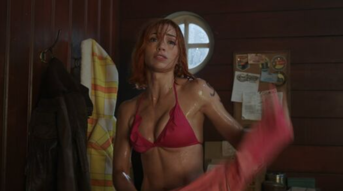 《航海王》第2季娜美比基尼、短裙拍攝。（圖／翻攝X）