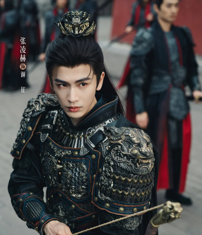 張凌赫因主演古裝劇《逐玉》紅透半邊天。(圖/翻攝微博)
