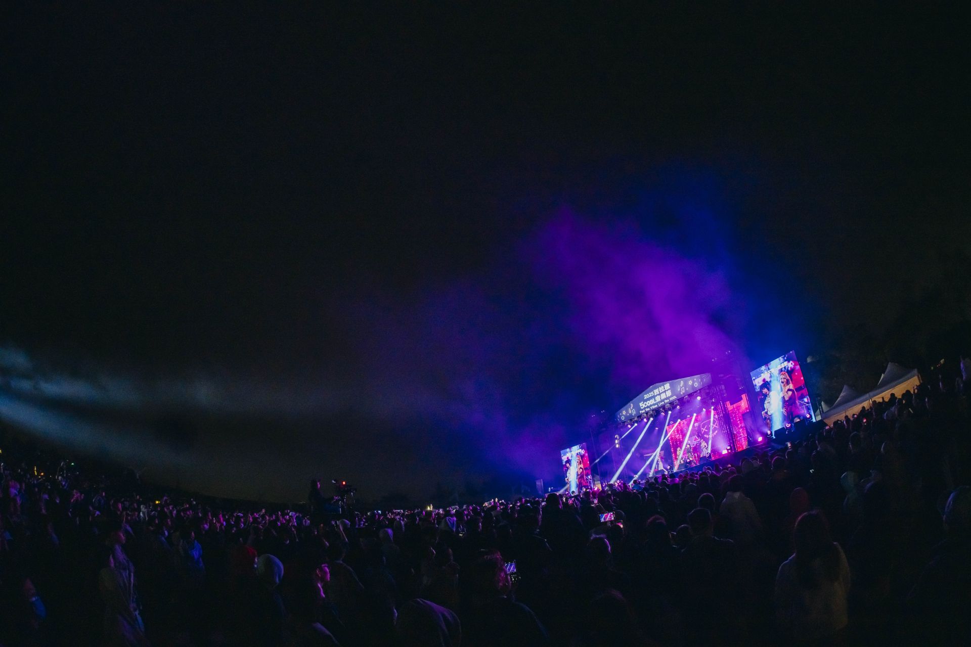 ▲首日湧入許多歌迷(圖/記者王俊勝 翻攝)