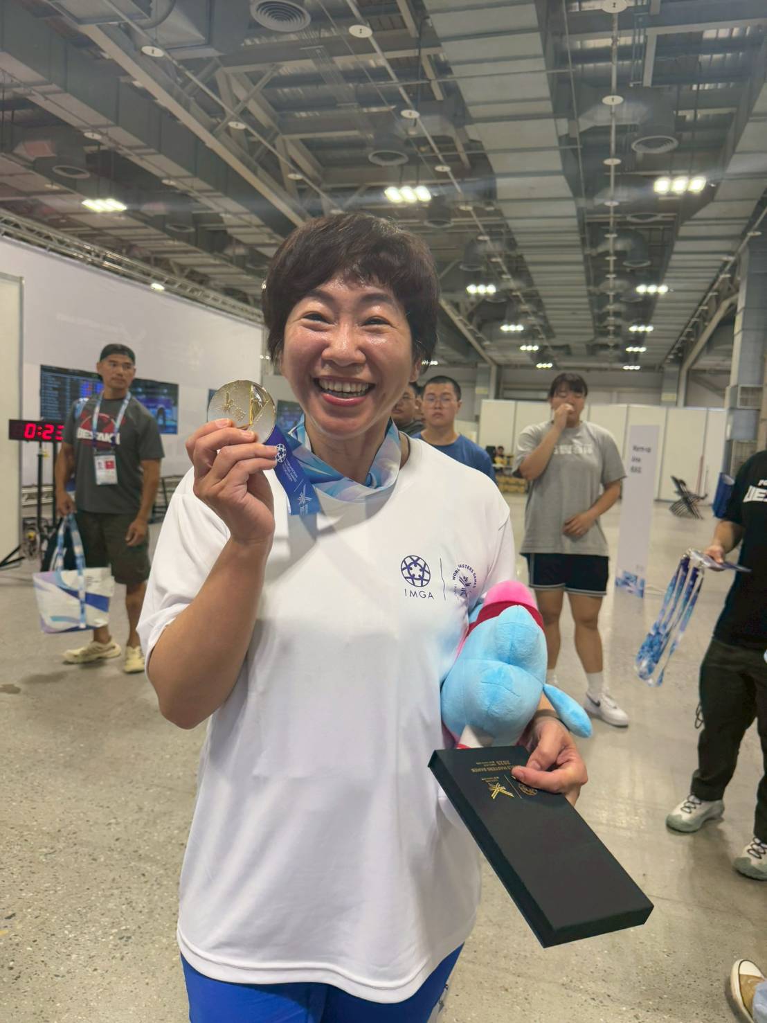 台中女警所長陳靖宣揚威國際　勇奪2025世界壯年運動會舉重金牌
