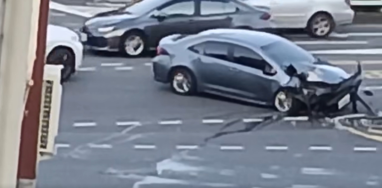 影/撞橋墩就落跑還酒駕！高雄離奇自撞案 2小時內女駕駛落網送辦