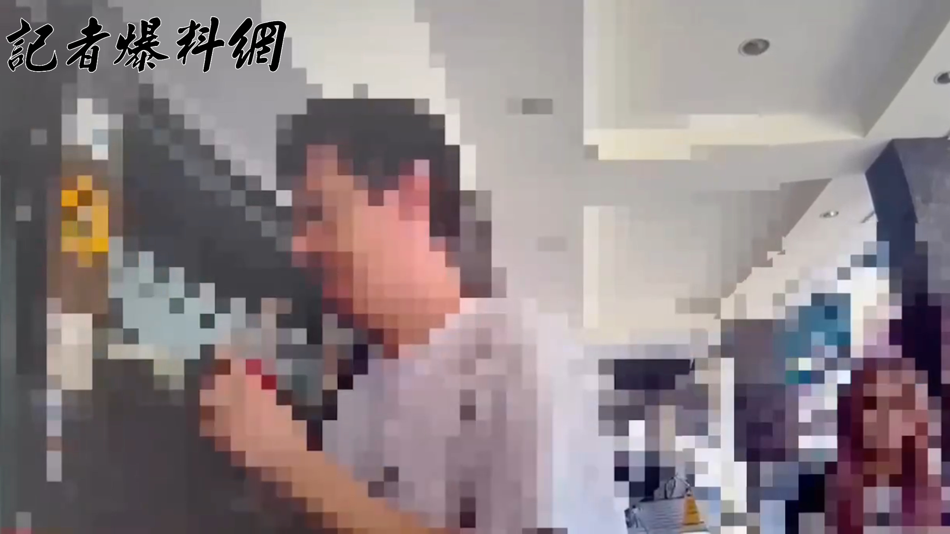 ▲波蘭籍K姓男子隨家人來台觀光，竟在逛街途中徒手觸摸多名女子臀部，短短時間內就有3名20多歲年輕女性受害。(翻攝畫面)