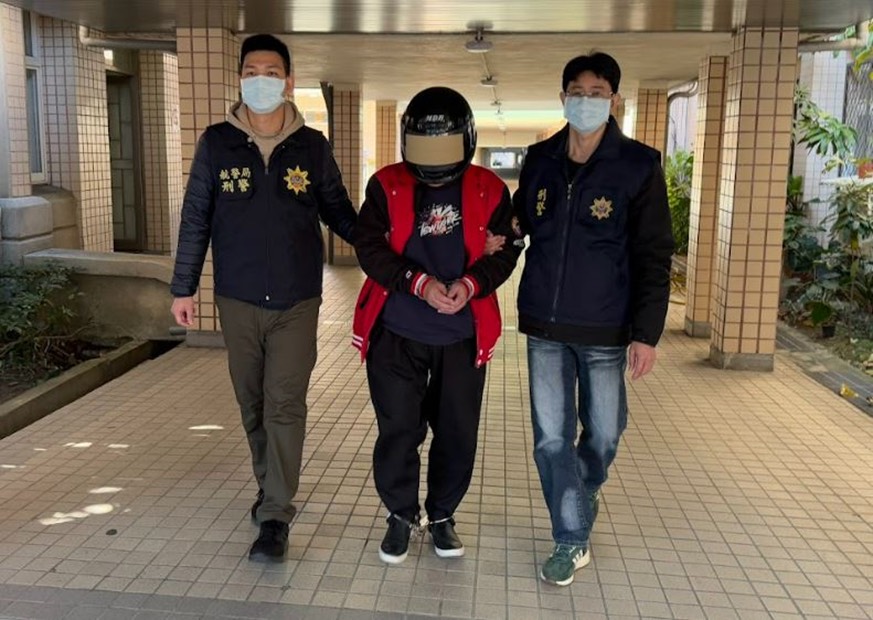 ▲陳男坦承係受上游不詳人士指使，協助將毒品運回台灣後轉售牟利。（翻攝畫面）