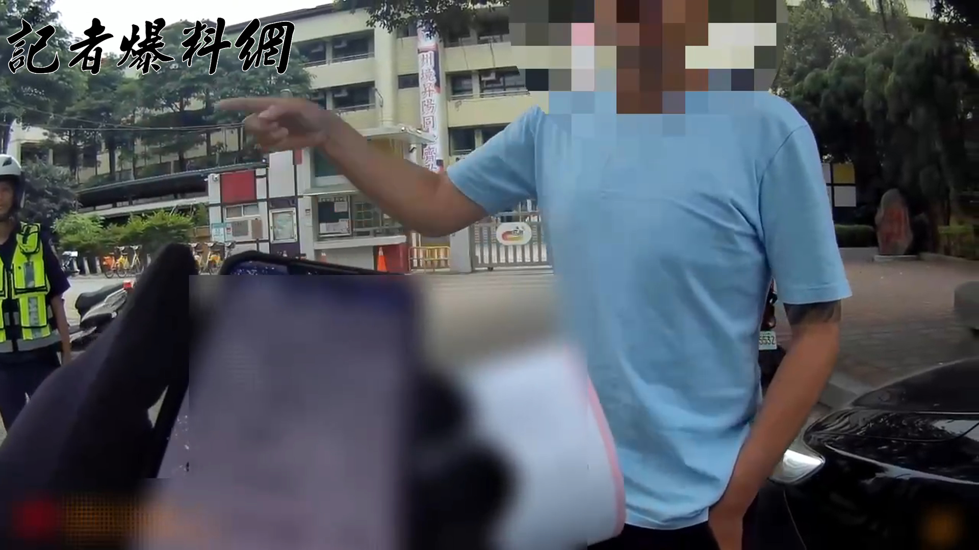 ▲新北市五股區1名43歲江姓男子，昨（8）日下午違規駕車行為遭巡邏員警攔停舉發。（翻攝畫面）
