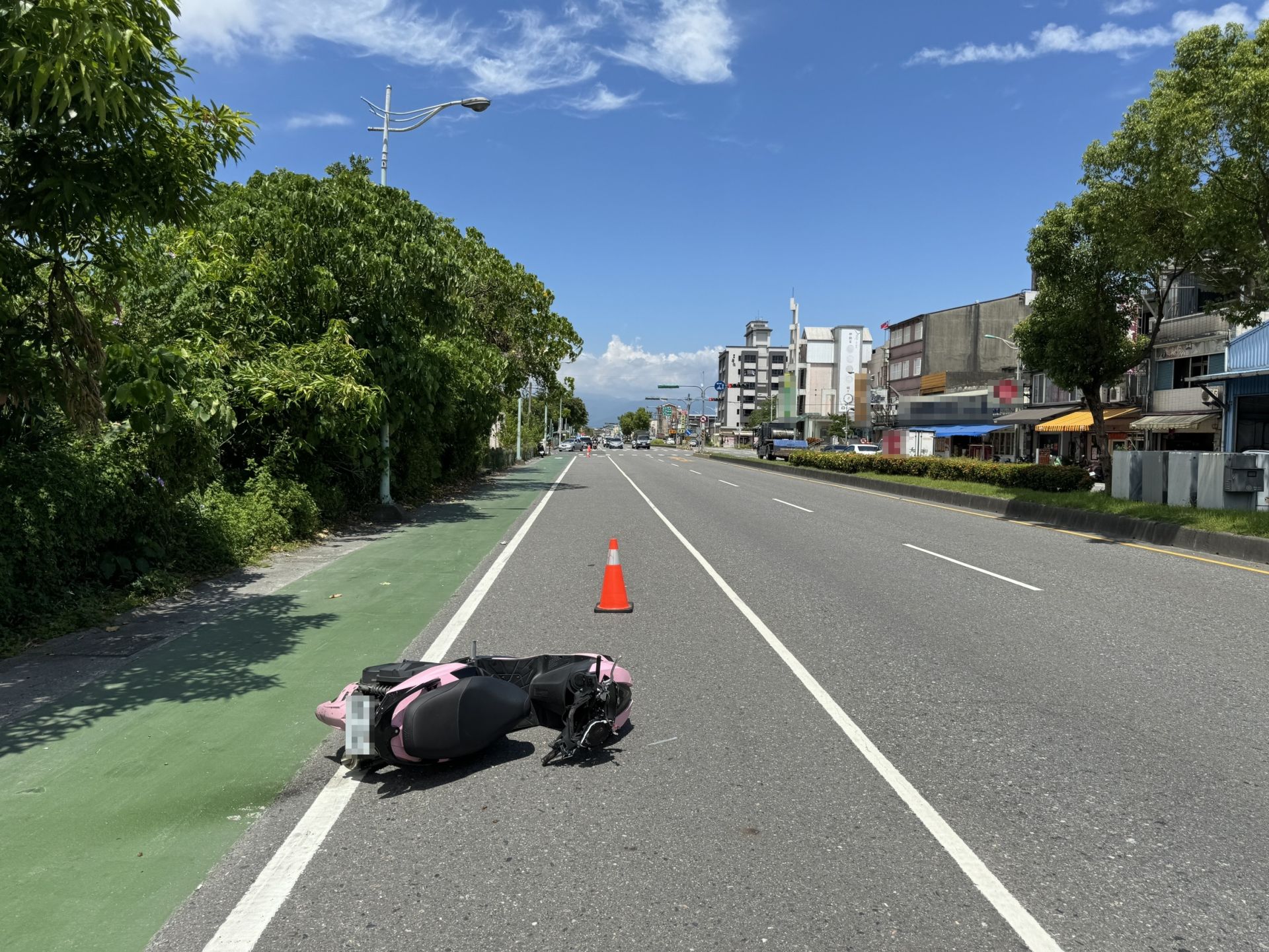 ▲宜蘭縣冬山鄉冬山路一段、照安路口，今（19）日上午9時許發生1起死亡車禍。(翻攝畫面)