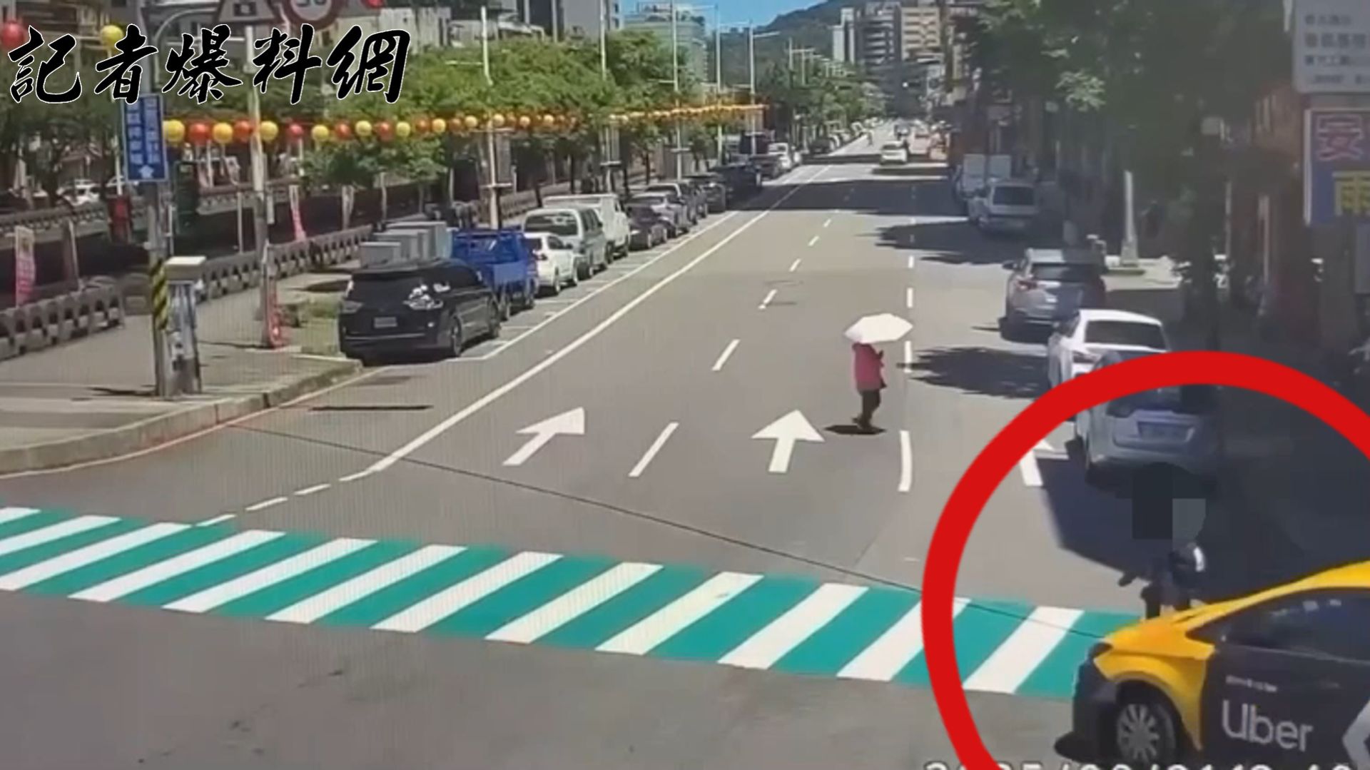 基隆市仁愛區仁一路、愛六路口，前（21）日發生1起交通事故。(翻攝畫面)