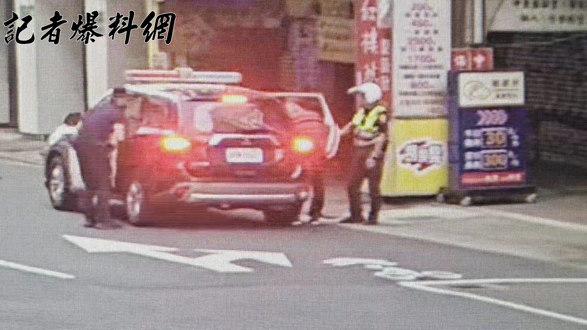 警方獲報後，調查鎖定這名行竊的牟姓男子，並加強在他常出沒的中正區重慶南路一段周邊巡邏。短短一週內，便成功將牟男逮捕。(翻攝畫面)