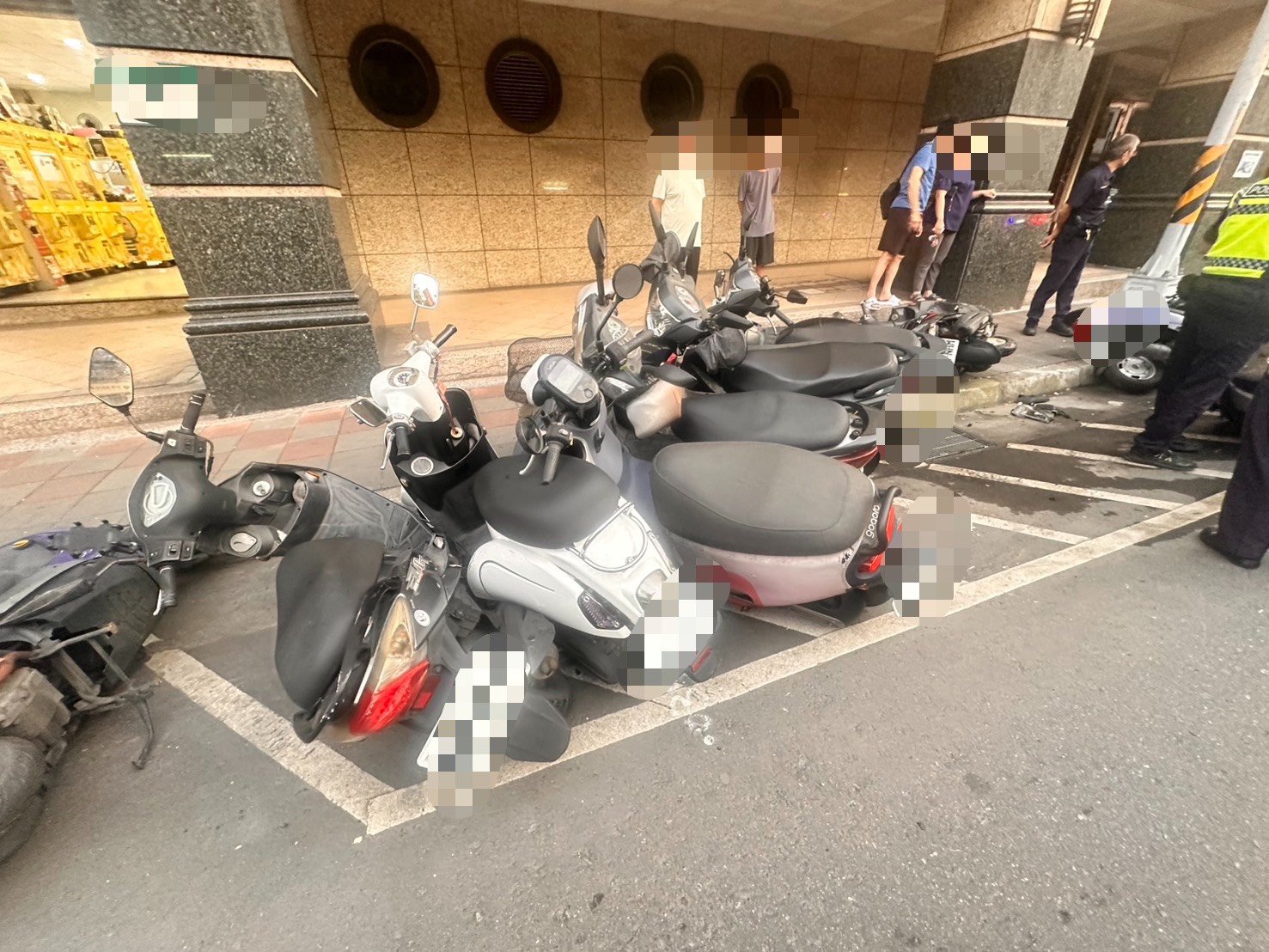 新北市五股區成泰路一段，前（31）日下午17時許發生1起交通事故。