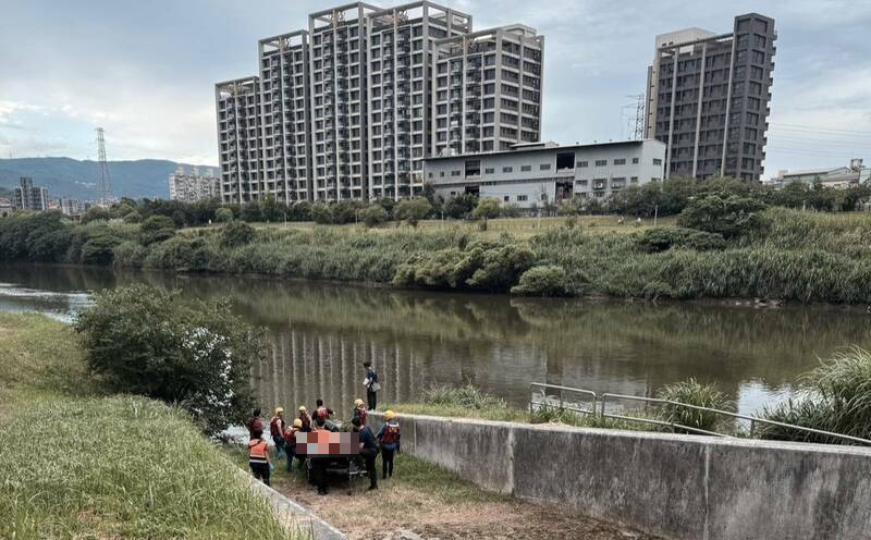 台北市南港區南湖大橋下，在短短14小時內接連發現2具浮屍。