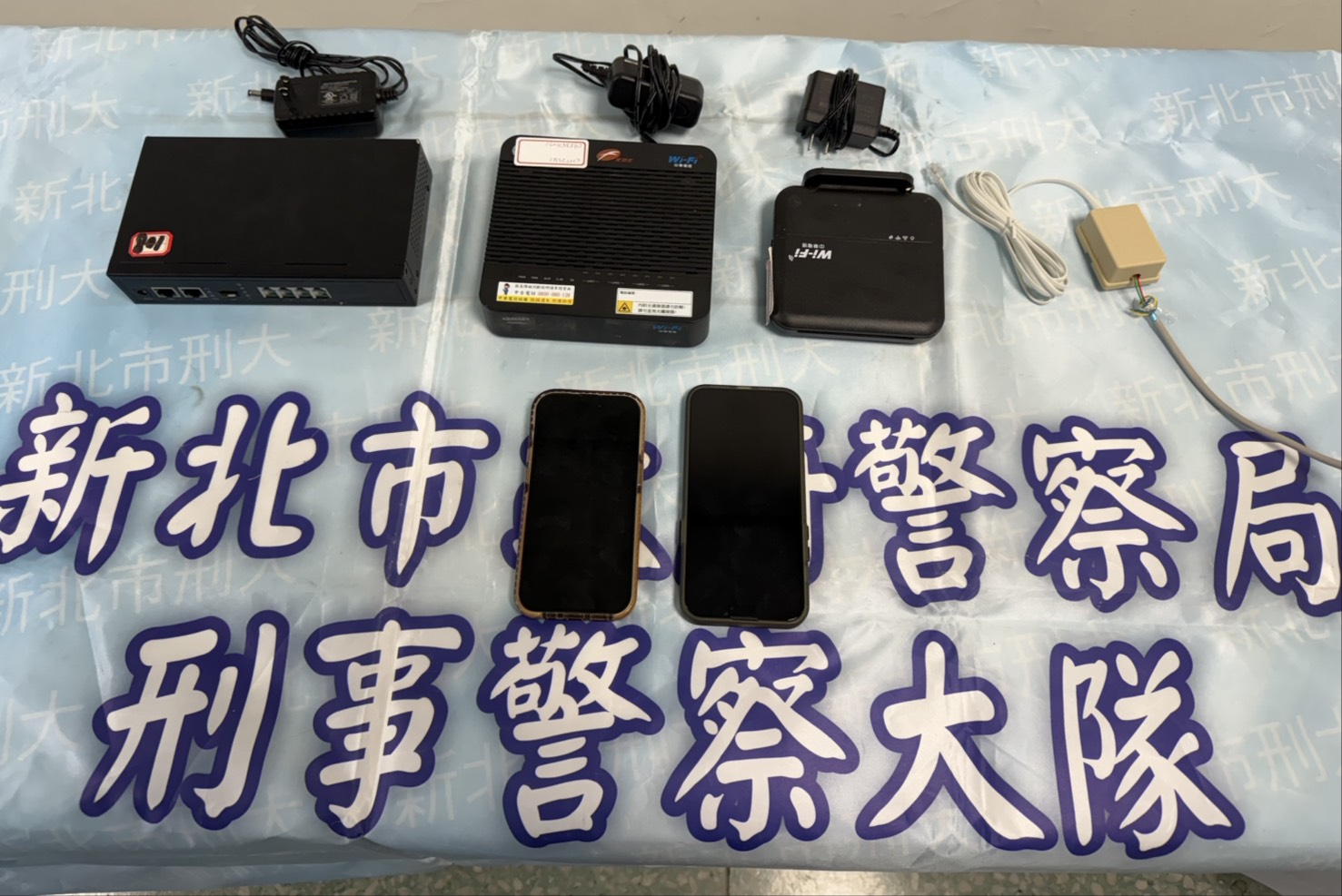 警方在陳女住處查扣相關證物。
