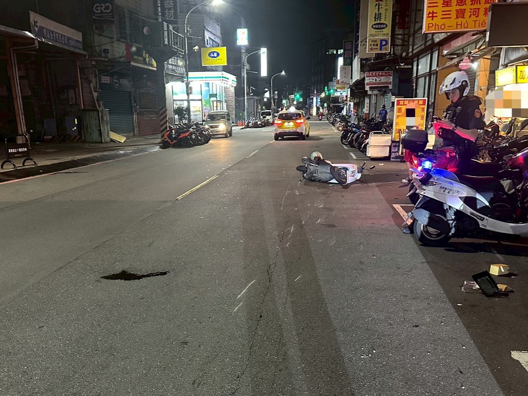 新北市新莊區化成路一帶，昨（30）日深夜23時許傳出嚴重交通事故。