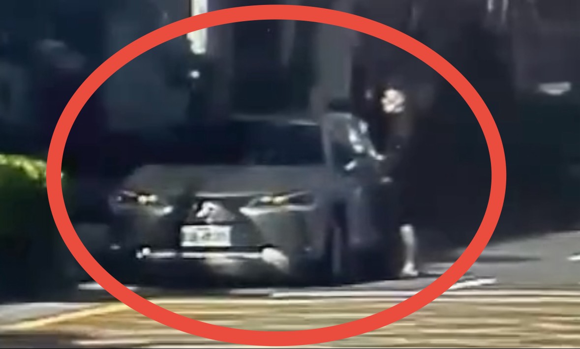 31歲林姓男子駕駛自小客車違停在松山分局中崙派出所正門口。