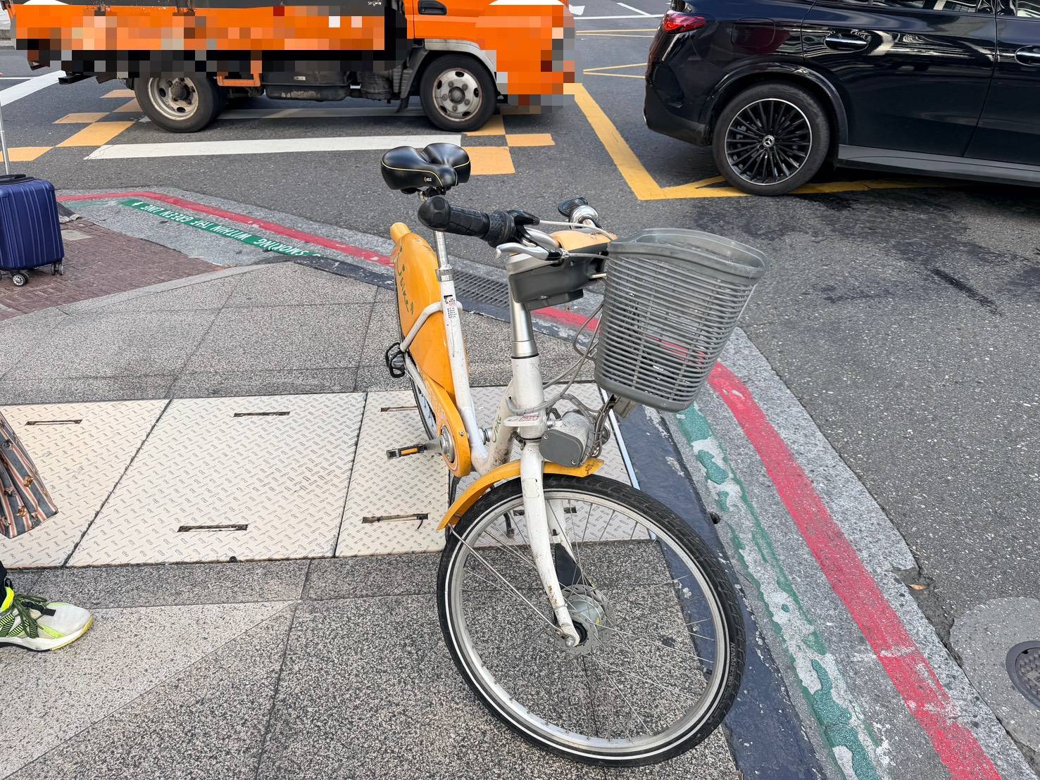 劉姓女子騎乘的Ubike。