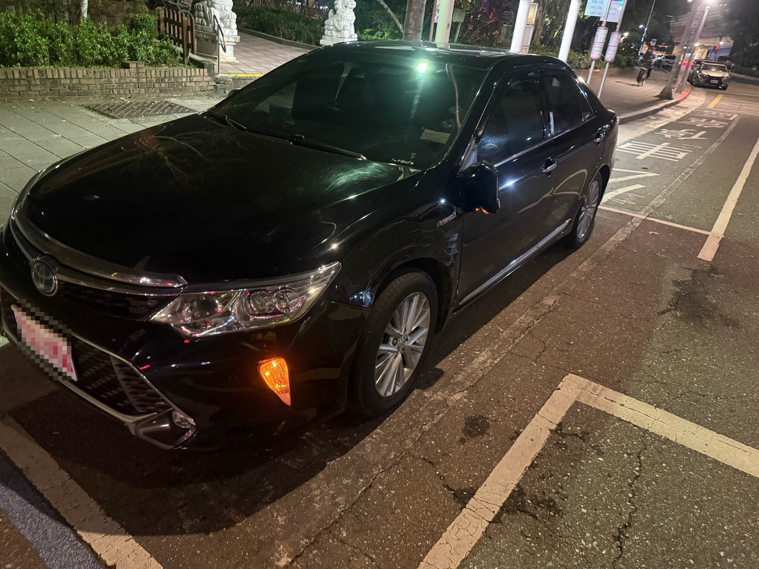 張男駕駛的多元計程車。