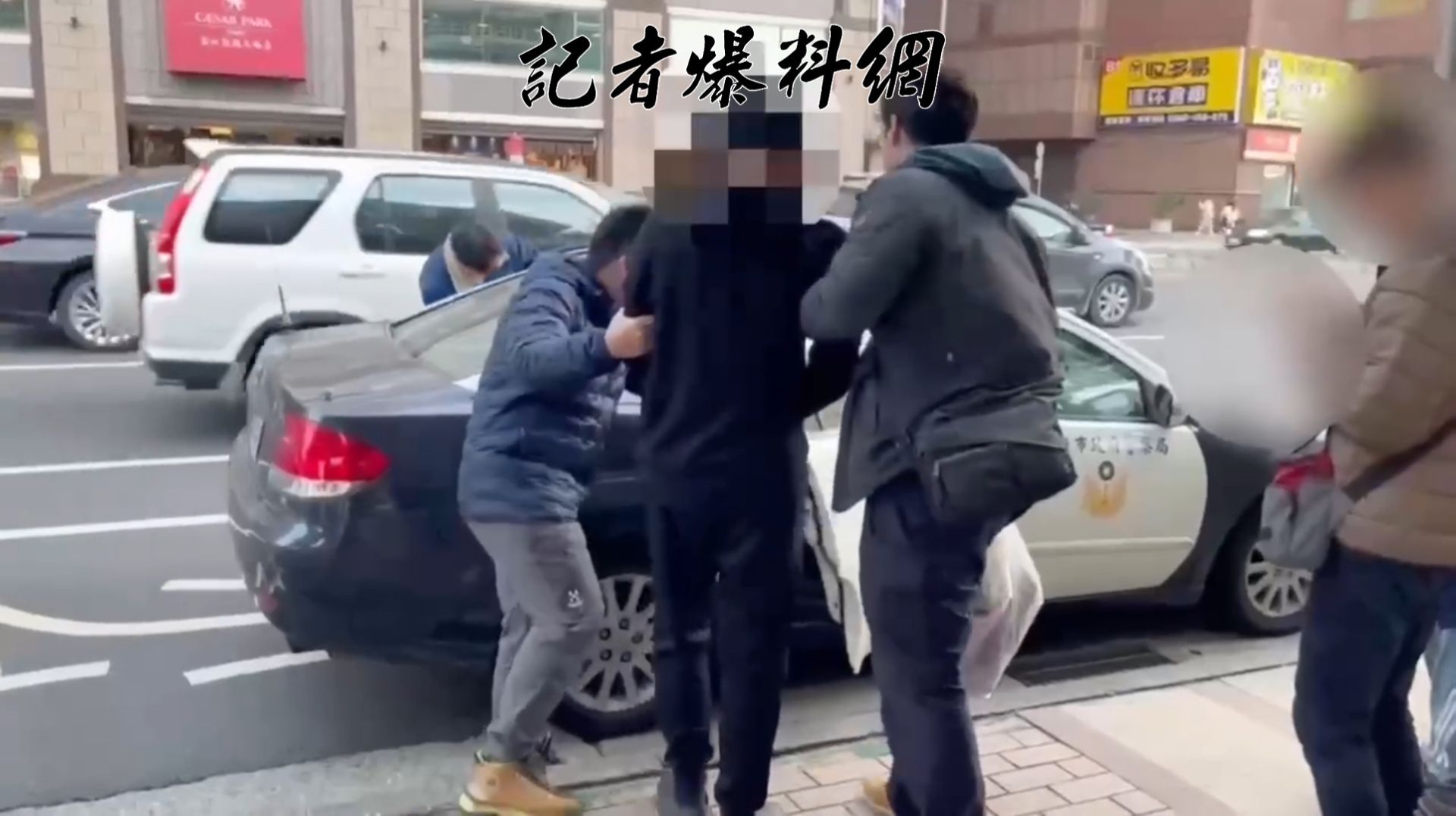 警方訊後將林嫌依《刑法》搶奪罪嫌移送台北地檢署偵辦。