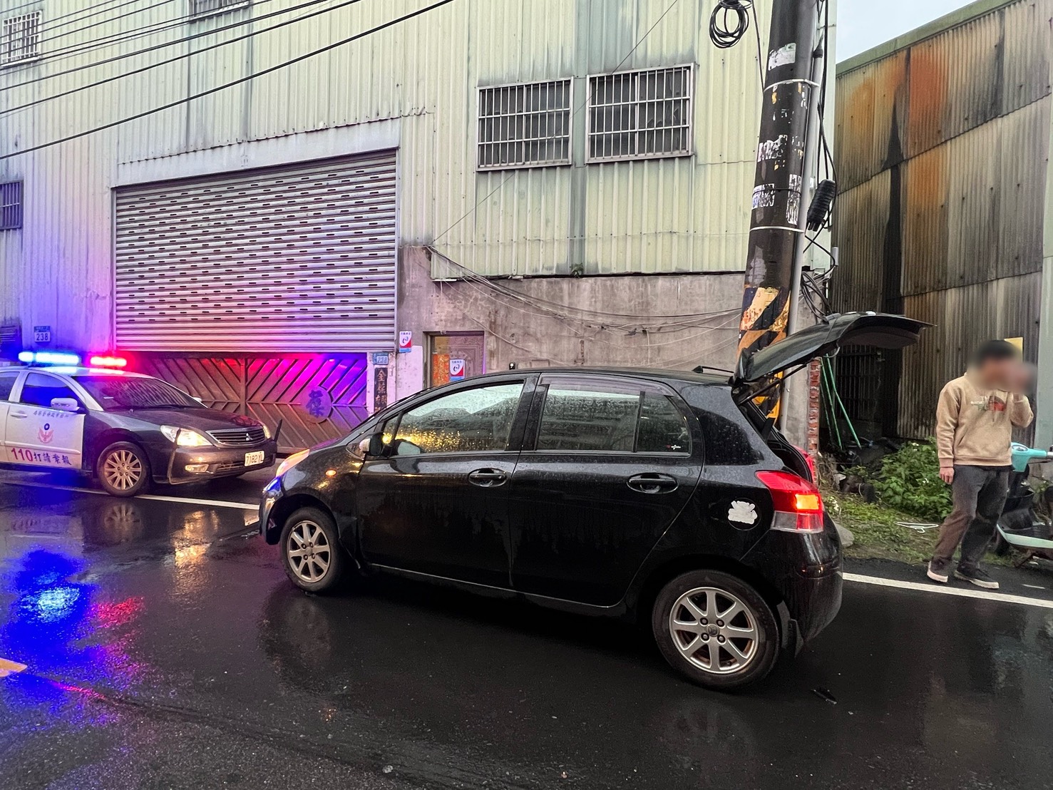 范男向警方供稱，當時蕭男突然自摔滑過來，發生的時間極短，他完全沒有反應時間可供閃避。