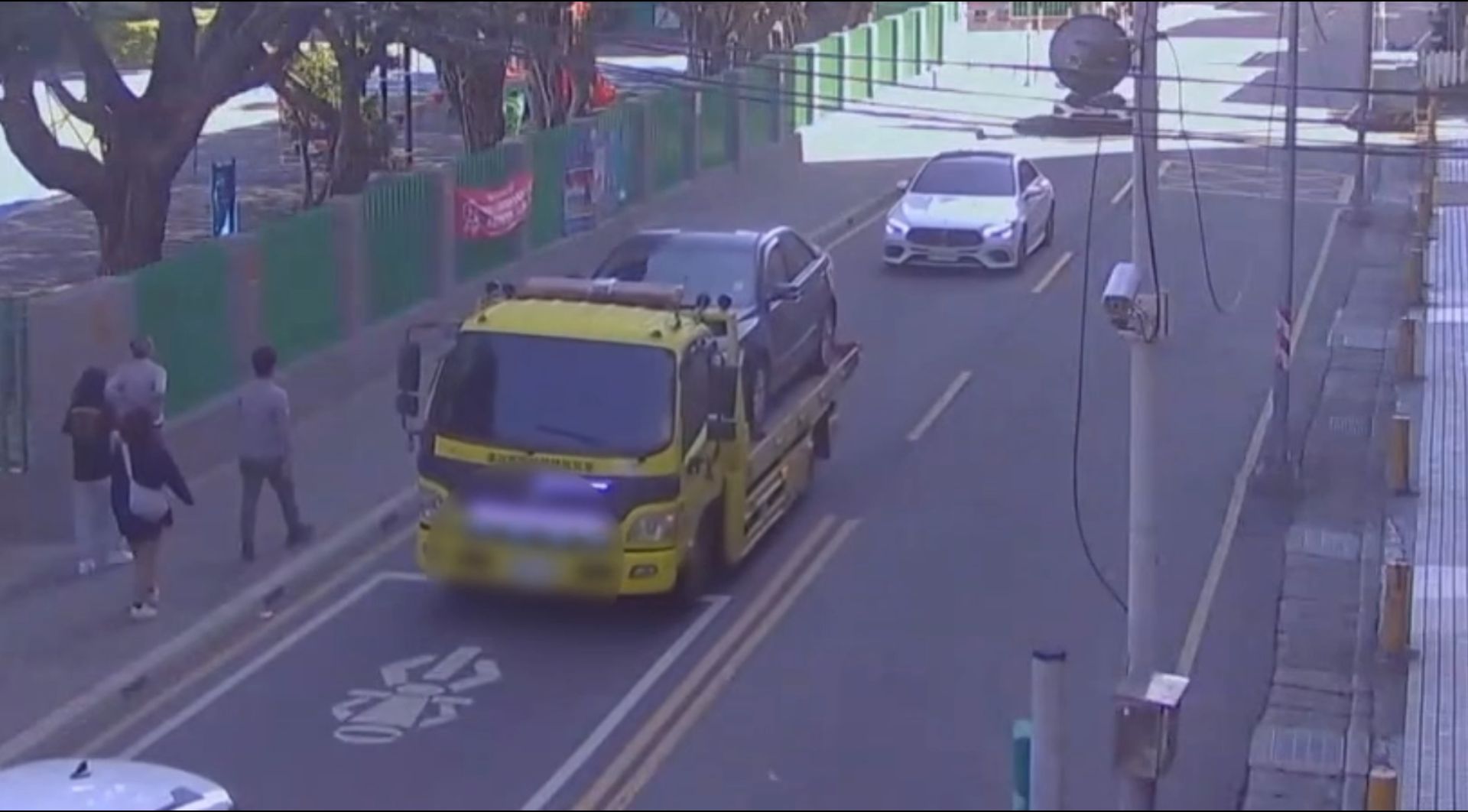 新北市新莊區前（15）日下午發生1起疑似黑心拖吊糾紛。