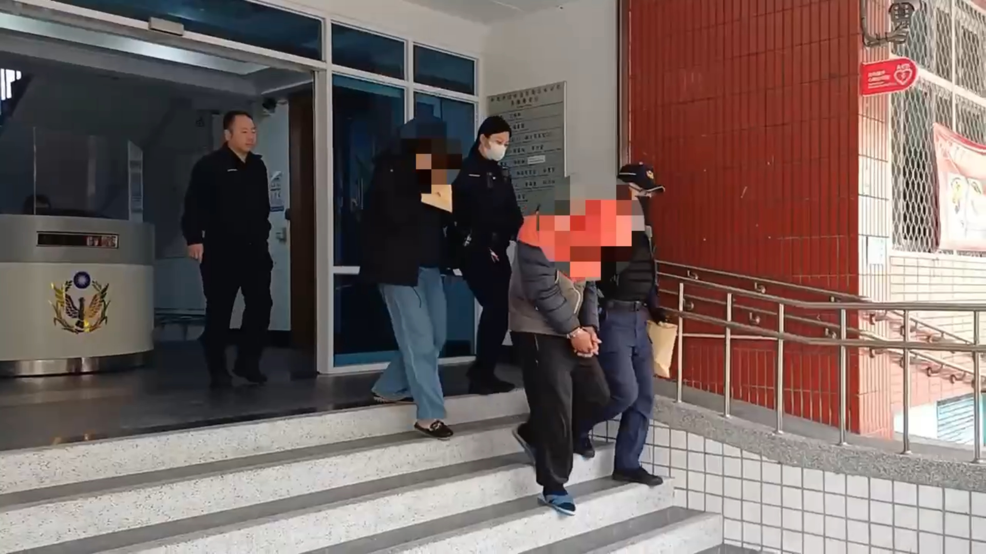 李姓姊弟被依《刑法》賭博罪嫌移送士林地檢署偵辦。