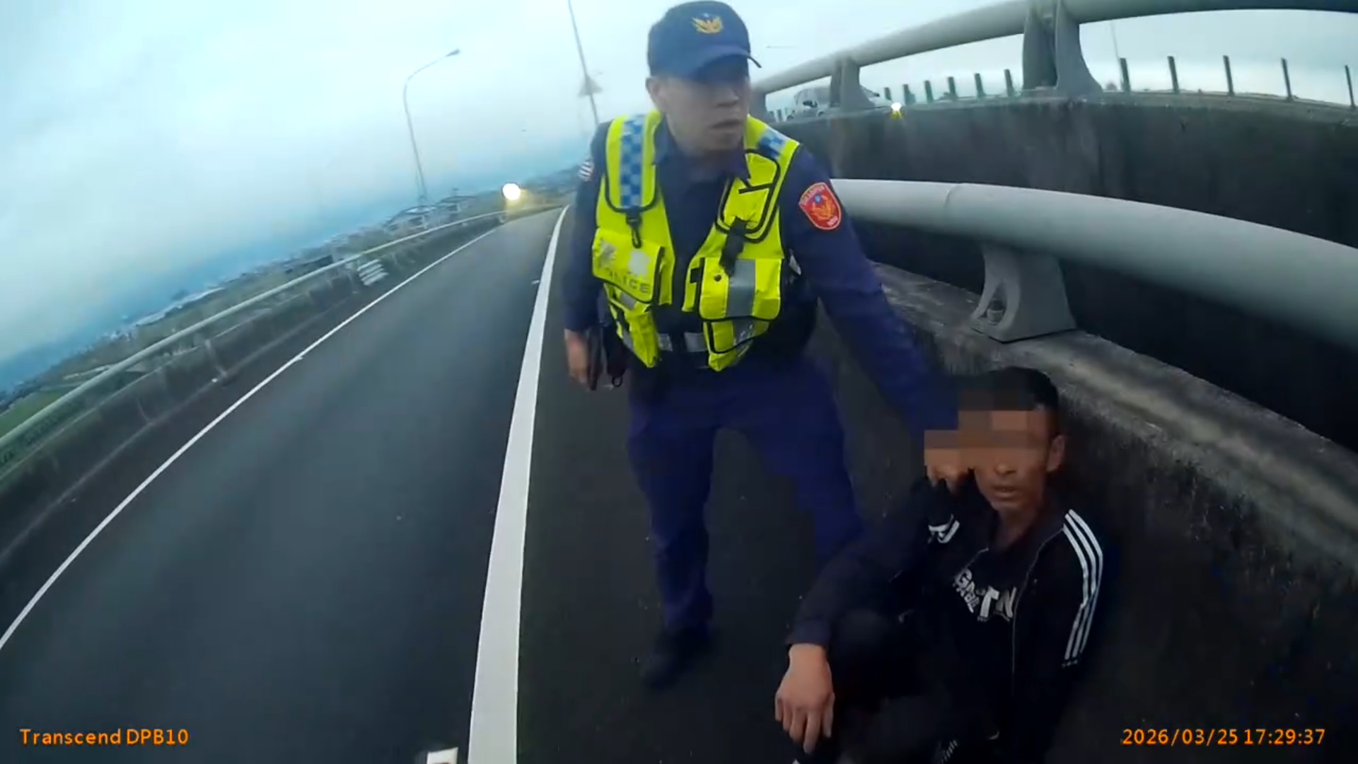 國道5號宜蘭入口匝道，昨（25）日下午17時許發生警匪追逐戰。