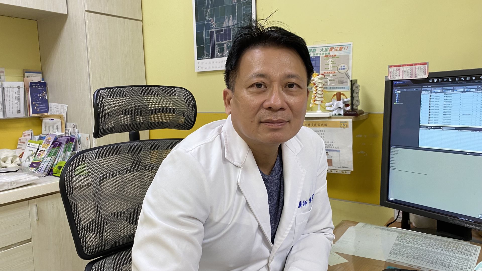 54歲婦女右肩酸痛誤為五十肩 員榮陳宏銘醫師查出脂肪瘤作祟