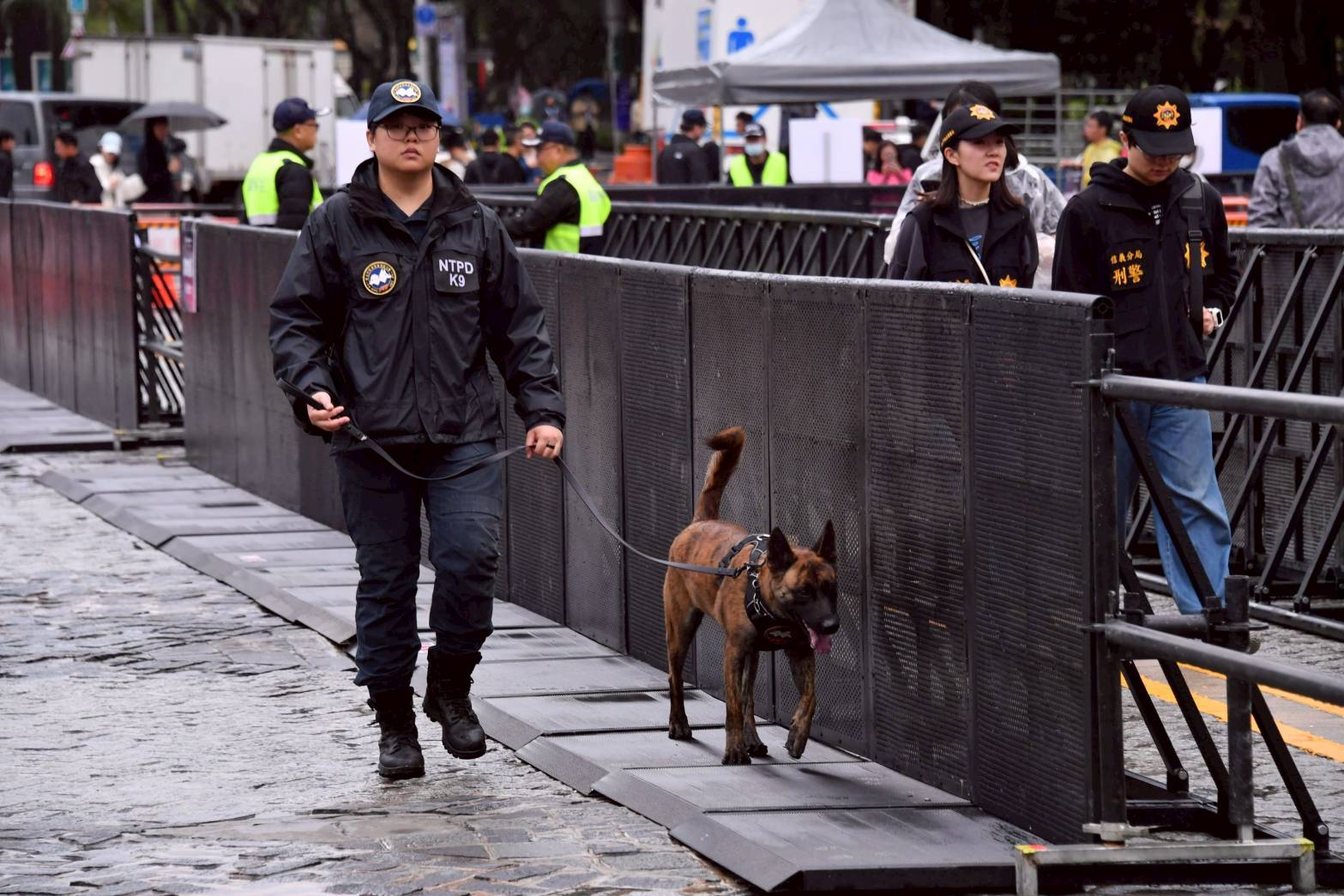 ▲北市警察局也加強活動周邊安檢(圖/台北市政府 提供)