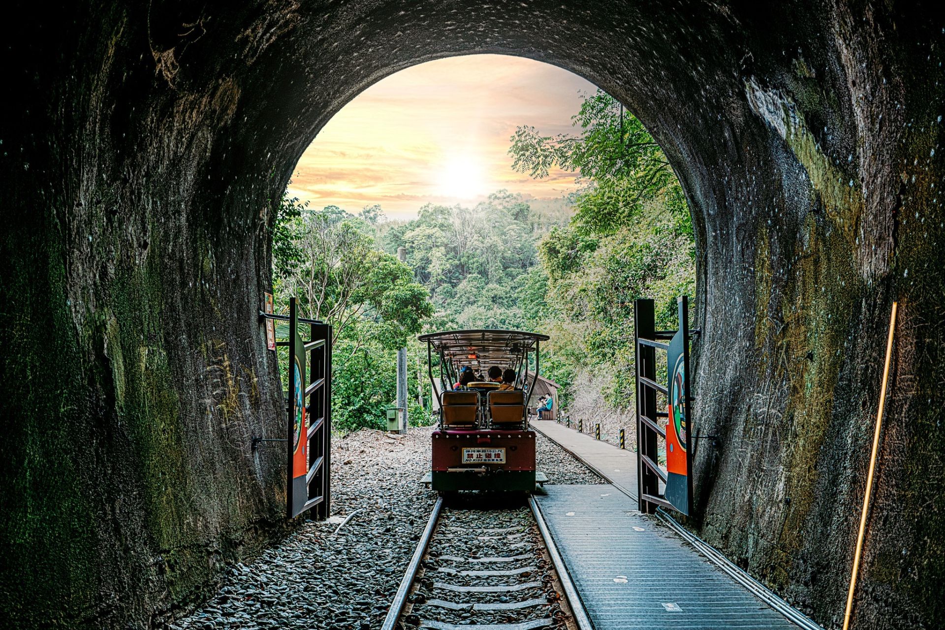 舊山線鐵道自行車進軍香港！苗栗山城風光亮相2025香港運動消閒博