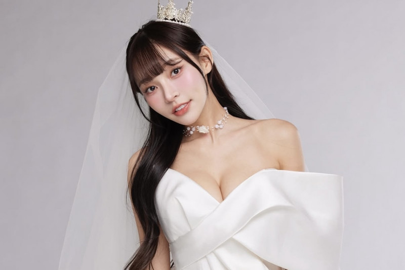 林襄遭指被冷凍、事業走下坡，經紀人莉奈回應。（圖／翻攝林襄IG）