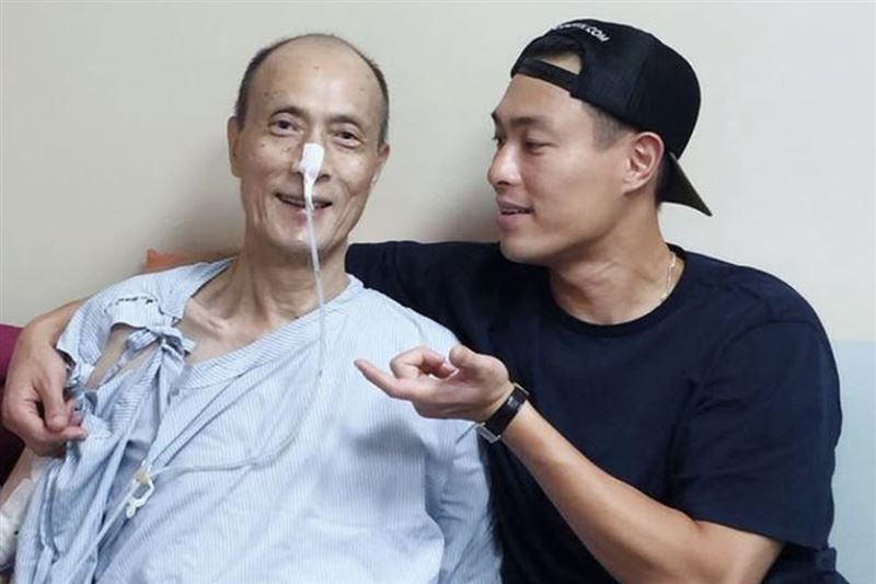 楊祐寧父親過世。（圖／翻攝楊祐寧臉書）