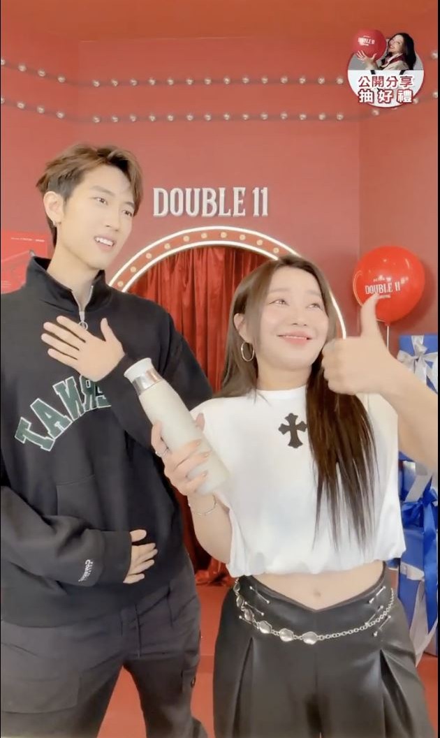 范姜彥豐現身闆妹的直播。（圖／翻攝闆妹臉書）