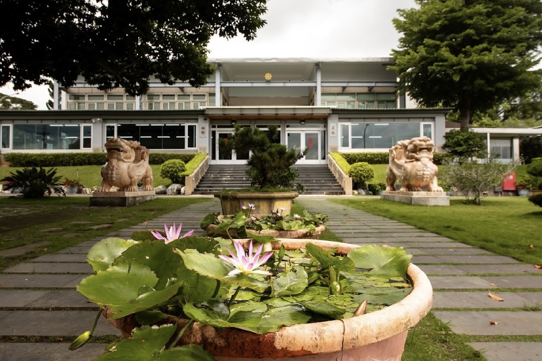 皇穹陵紀念花園靈骨塔採用地宮式設計  讓告別真正回歸「入土為安」的本質。