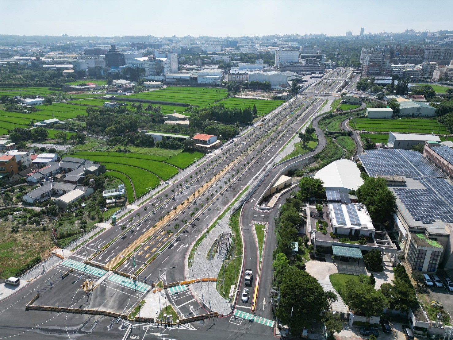 期盼20年終實現！「市政路延伸工程」第一標通車 盧秀燕讚「黃金大道」將成捷運藍線替代道