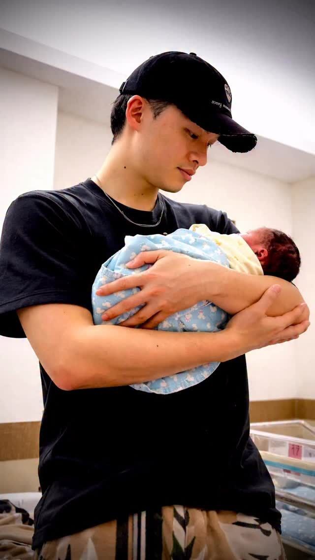 楊昇達和若綺求子兩年，終於如願當爸媽。（圖／翻攝IG）