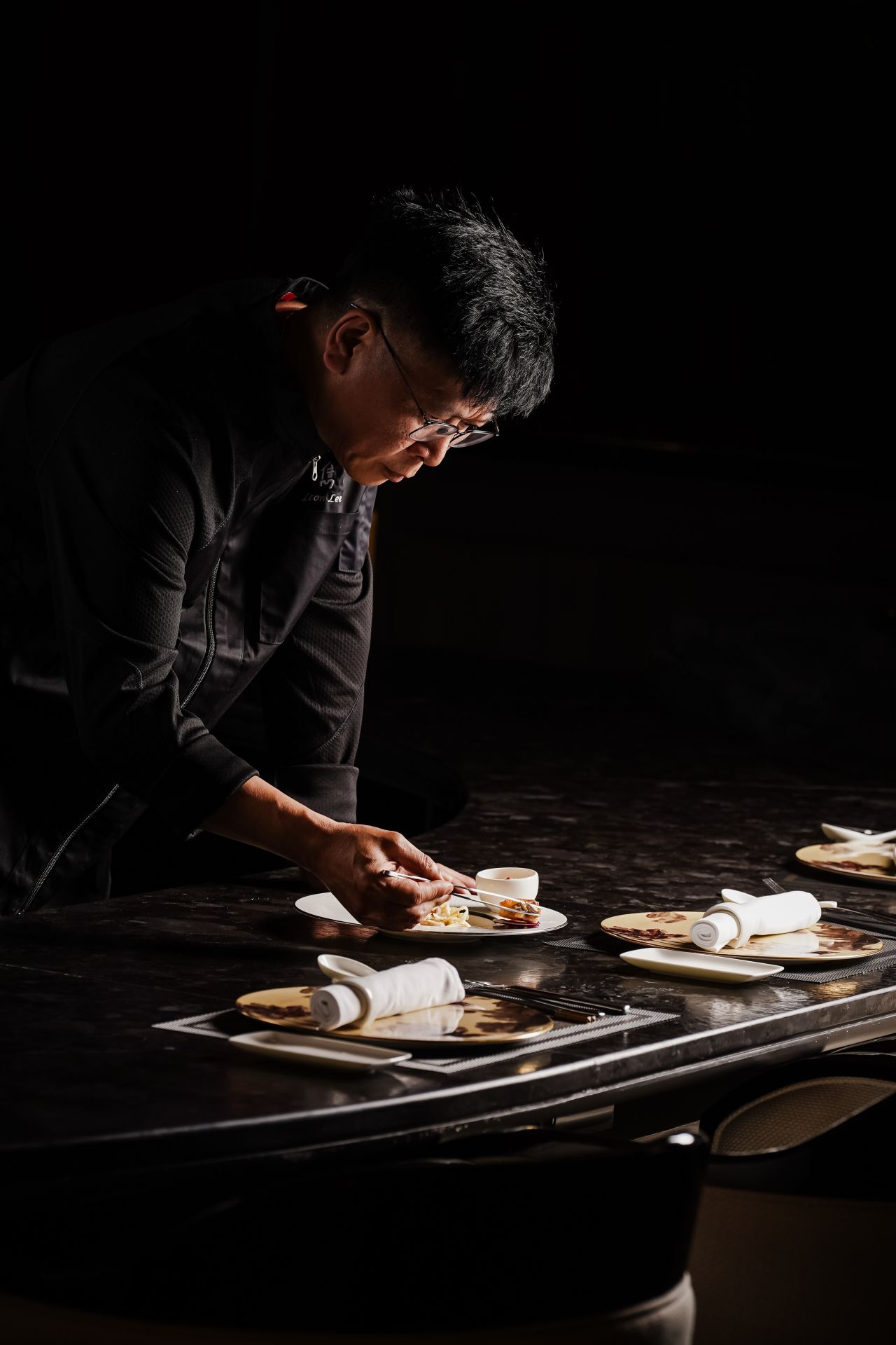 雋Gen新任總主廚李雲浩，將於5月30日推出「三城一味」一日限定饗宴。（圖／雋Gen）