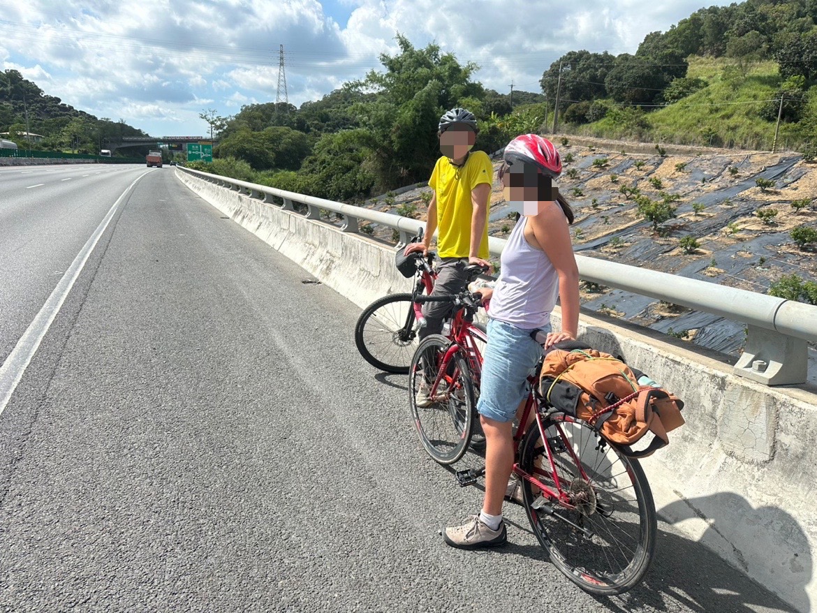 國道驚見腳踏車 外籍騎士誤闖國道三號　警方火速排除化險
