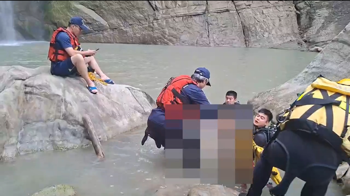 嘉縣大埔青雲瀑布意外! 22歲男戲水滑落溺水 獲救已無生命跡象