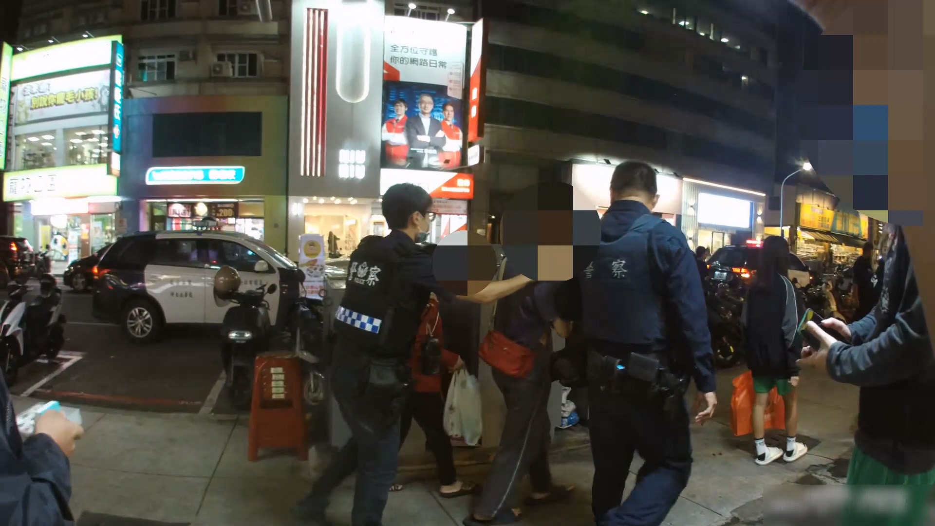 瑞豐夜市驚見「連環假鈔黨」！兩女忙碌時趁亂下手　第三次被識破當場遭逮