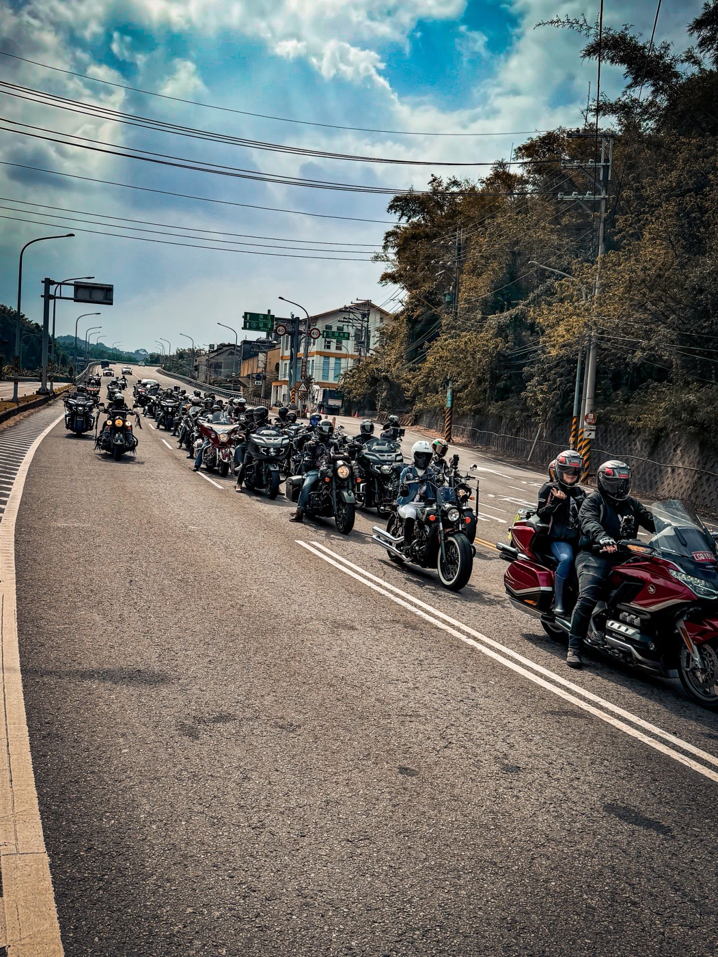 啟德提供保母車、健檢與應急支援,為車友安全護航。