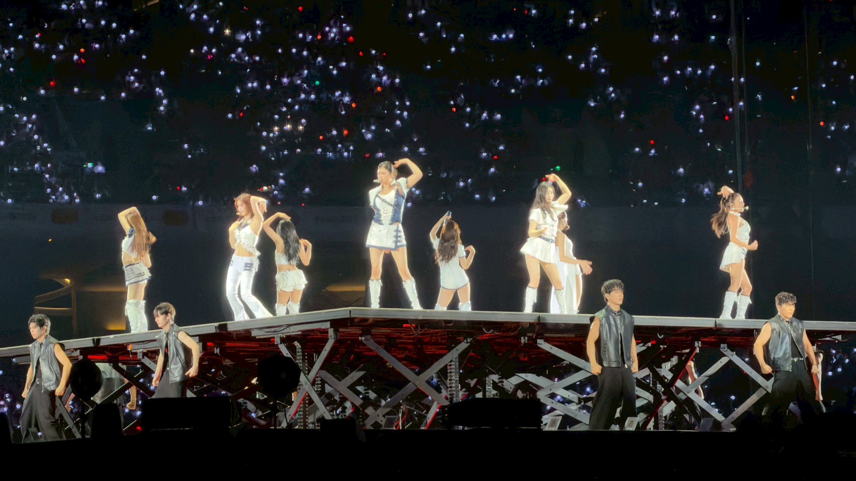 TWICE23日於高雄開唱,是在台灣的最終場。(圖/讀者提供)