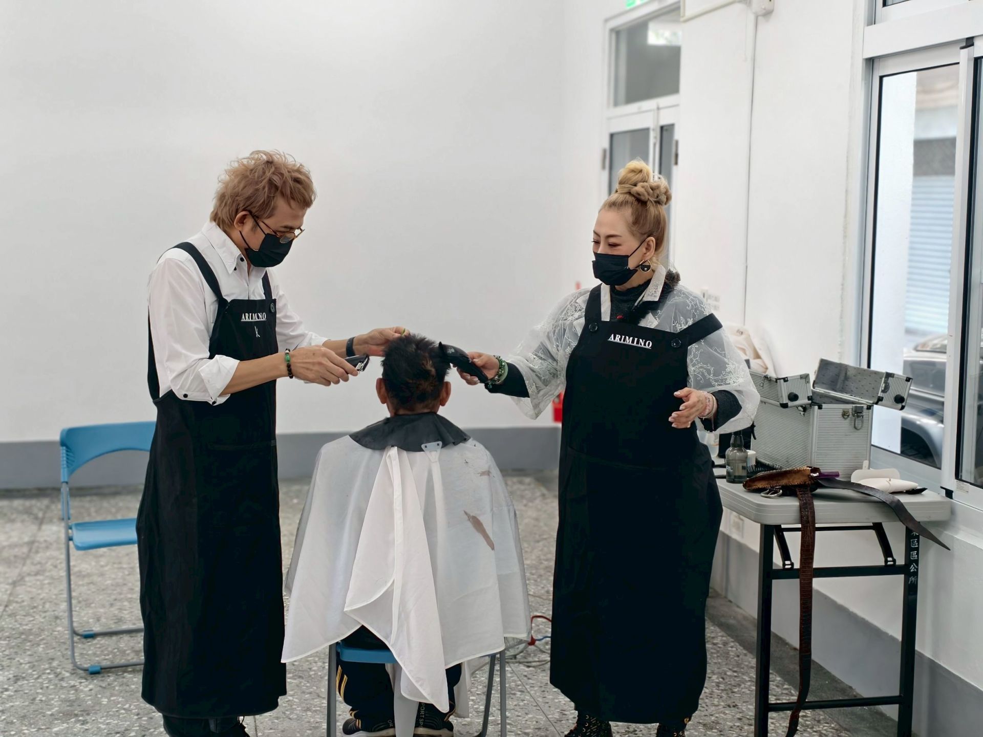 憲兵第203指揮部攜手川啟愛心重車協會 富台里歲末敬老活動暖心登場