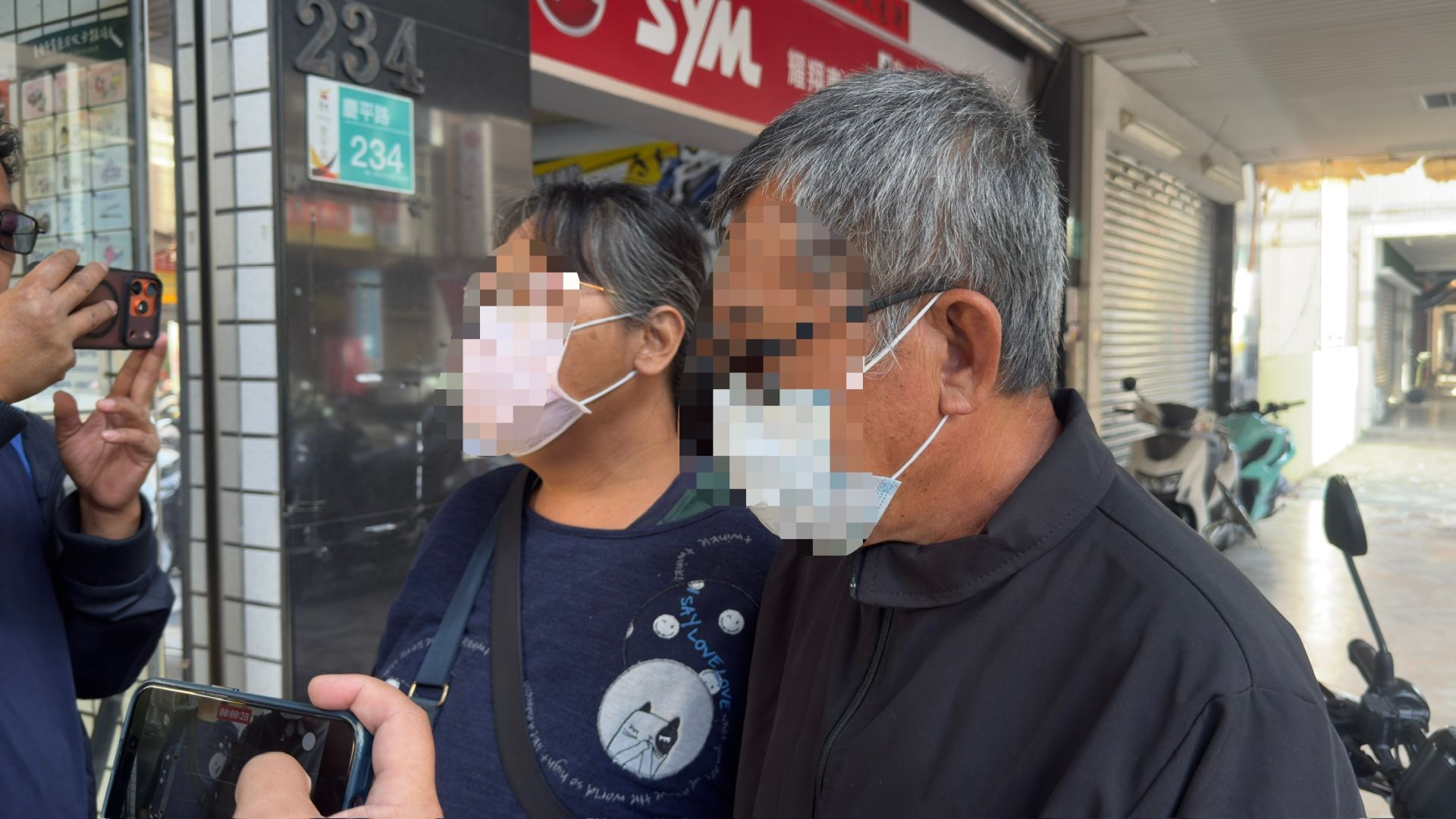 ▲她拼命兩份工換未來...卻遭酒駕賓士奪命！ 母親泣訴：幸福才開始就被奪走（圖／記者王俊勝 攝）