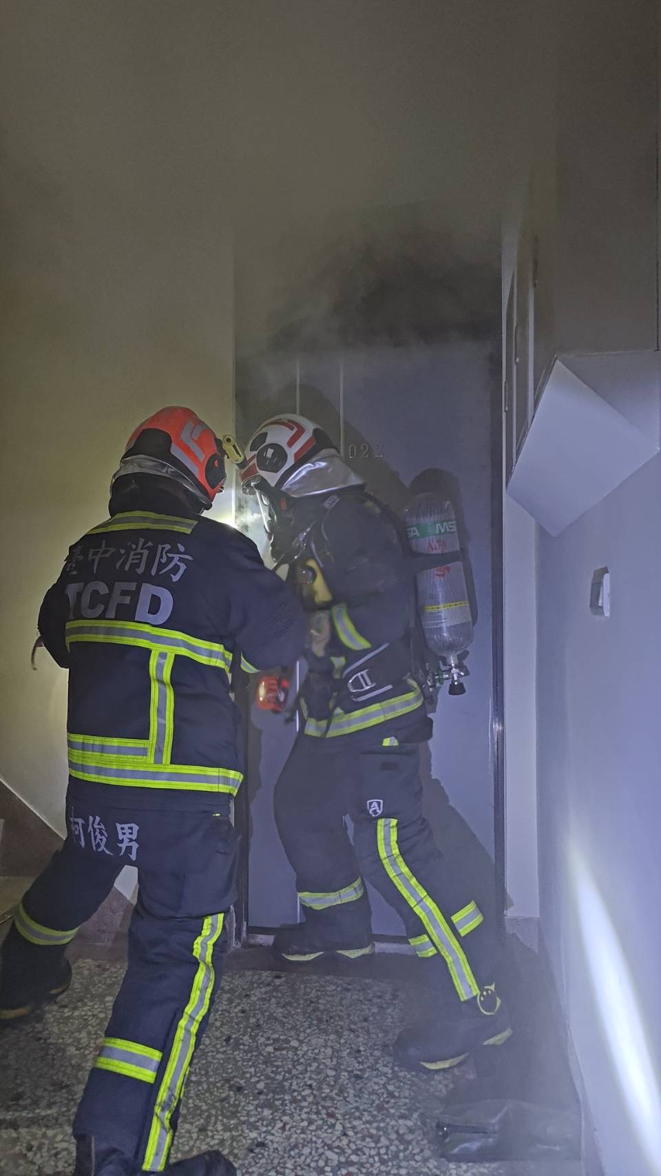 后里不明氣體洩漏！4人送醫、8人自行就醫　消防緊急出動搶救