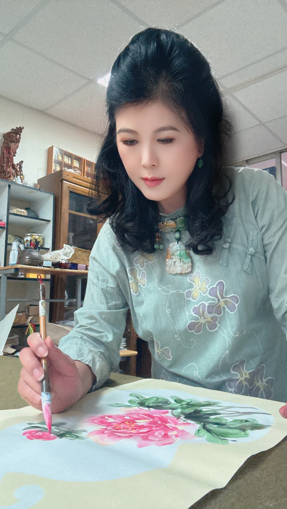 膠彩畫家廖庭玉 與 彩墨畫家葉君萍 攜手合作牡丹創作