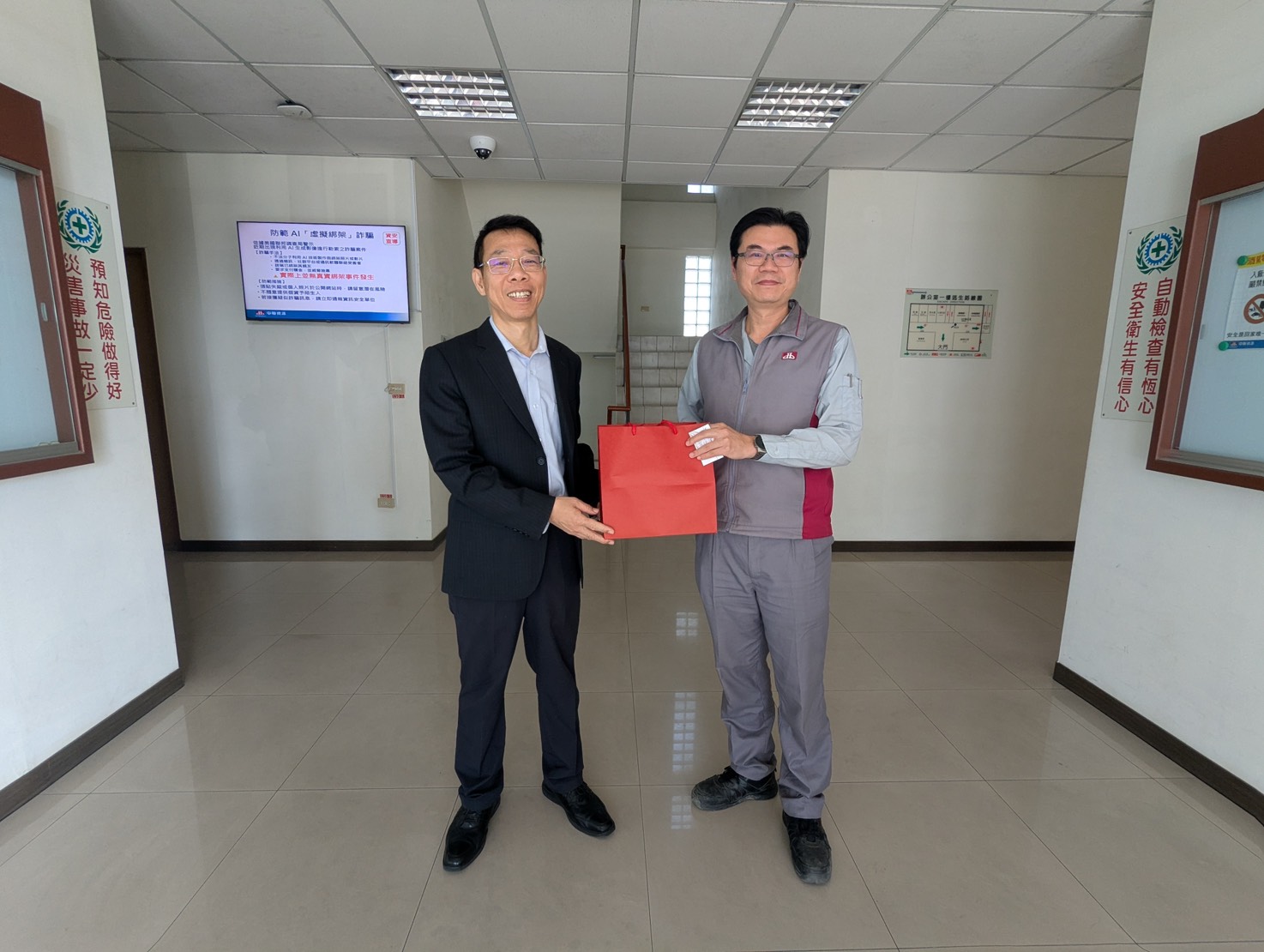 中聯資源捐贈全熱交換器　助中港警西碼頭中隊改善空氣品質