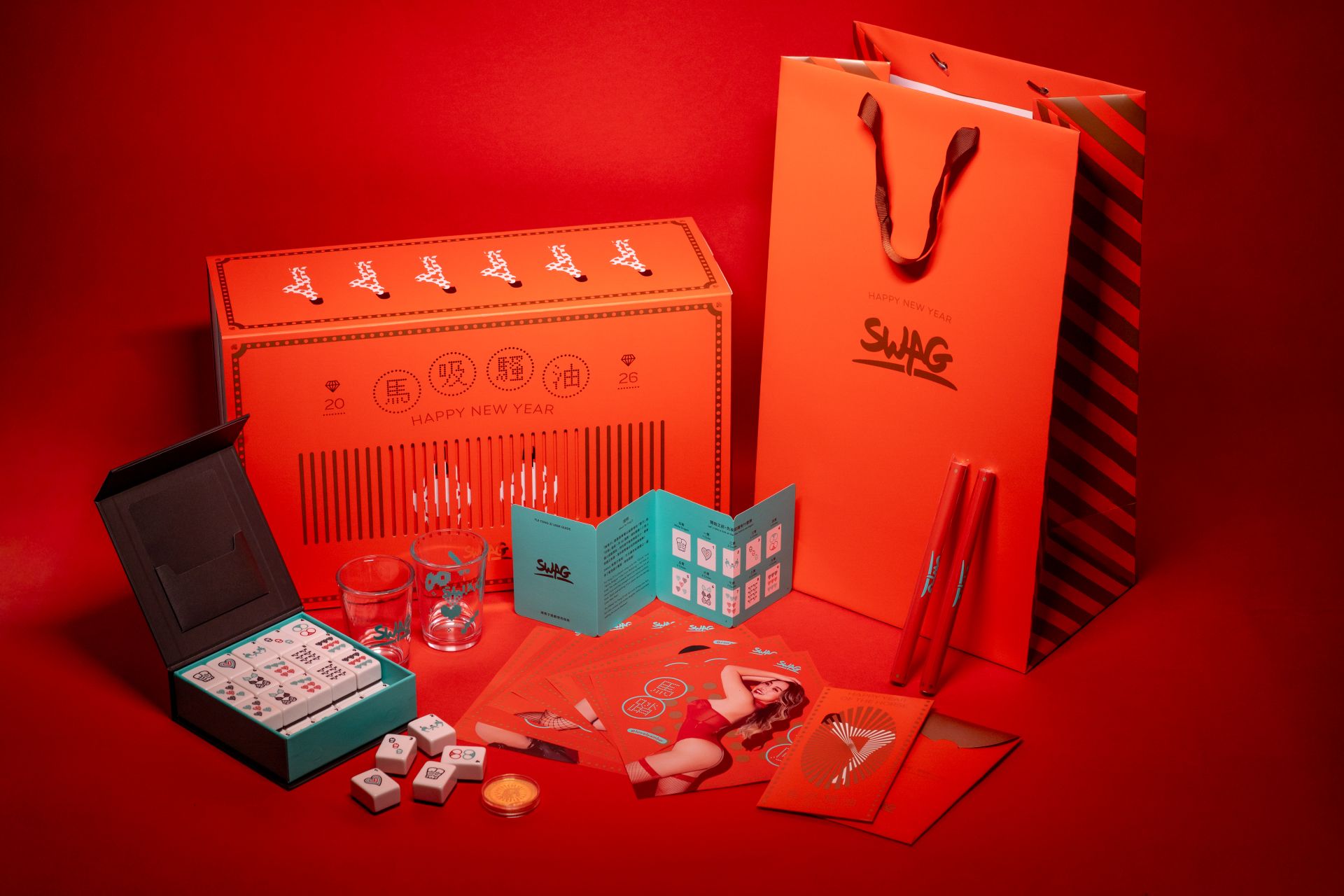 SWAG推出限定新年禮盒，精緻周邊搭配啤酒杯與推筒子組。（圖／SWAG提供）