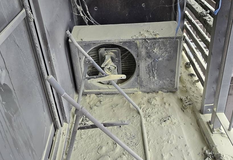 台中西屯驚傳陽台火警　冷氣室外機燃燒住戶急滅火