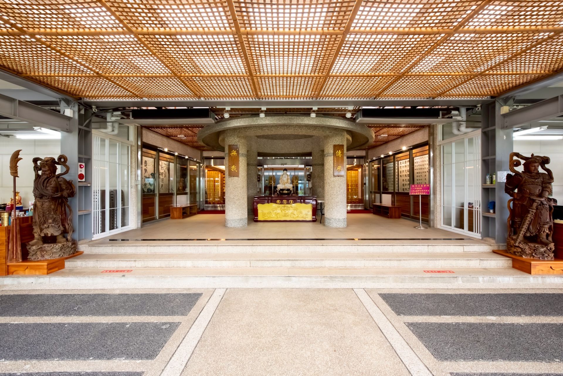 皇穹陵紀念花園靈骨塔採用地宮式設計 讓告別真正回歸「入土為安」的本質。